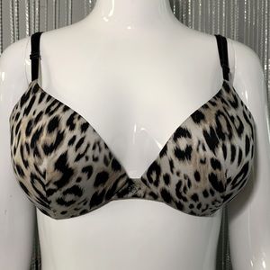 Victoria’s Secret bra push up very sexy 34c comfy